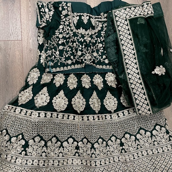 Dark Green & Silver Anita Dongre Inspired Lehenga - Brand New - Picture 1 of 3